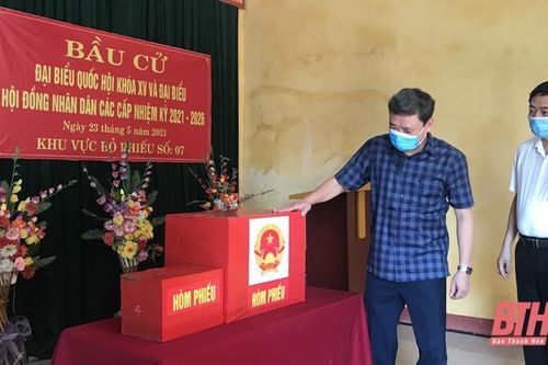 Bí thư Thành ủy TP Thanh Hóa Lê Anh Xuân kiểm tra công tác bầu cử và phòng, chống dịch COVID-19
