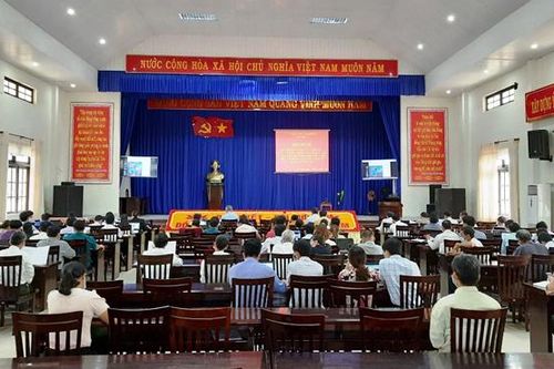 Cát Tiên: Tập huấn trực tuyến nghiệp vụ công tác tổ chức bầu cử