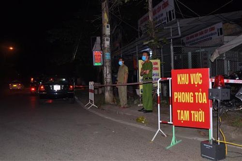 Phong tỏa cách ly tạm thời hai khu vực tại thành phố Đông Hà để phòng COVID-19