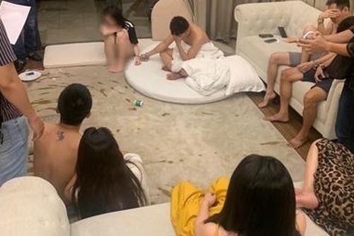 Thuê villa tổ chức tiệc ma túy giữa 'mùa dịch'