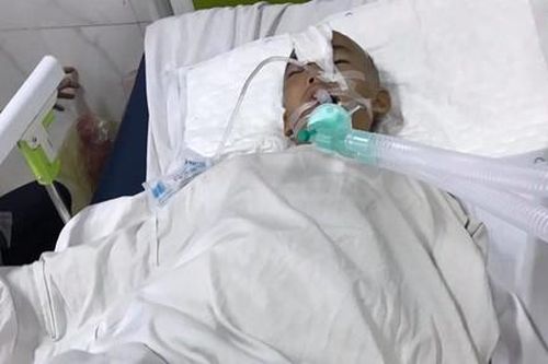 Cháu bé bị tai nạn có hoàn cảnh đáng thương, mong được giúp!