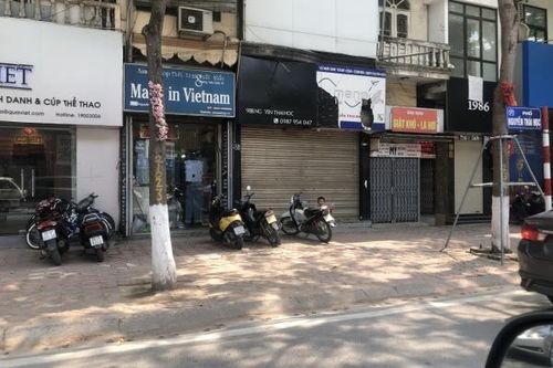 Nỗi buồn cửa hàng Hà Nội một thời sầm uất