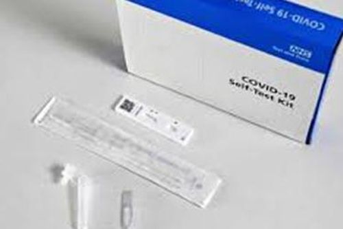 Anh áp dụng giải pháp mới ngăn ngừa lây lan COVID-19