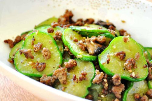 Cách làm thịt bò xào dưa chuột