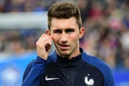 Sao Man City bị chỉ trích vì lật mặt với tuyển Pháp