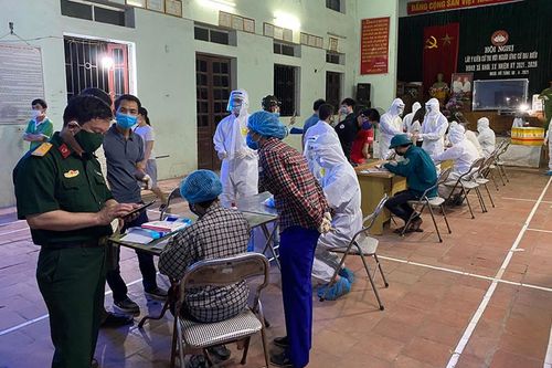 Bắc Ninh lấy mẫu xét nghiệm Covid lần 2 cho toàn bộ người dân xã Mão Điền