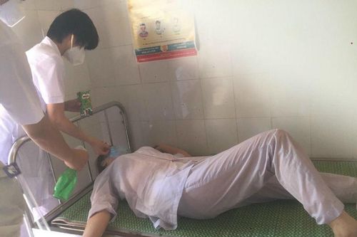 Một số nhân viên y tế ở Bắc Ninh kiệt sức khi chống dịch