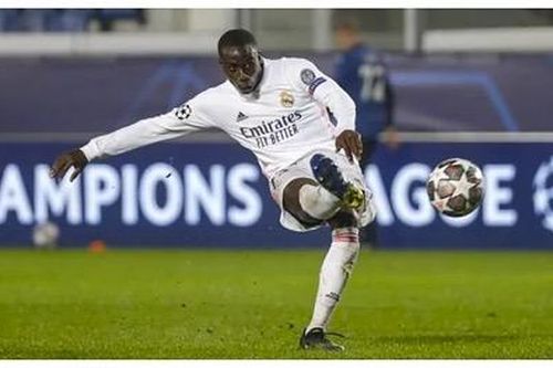 Mắc 'bệnh lạ', trụ cột Real Madrid phải nghỉ hết mùa, vắng mặt cả Euro