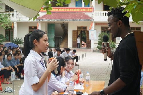 Tuyển sinh ĐH tại Nghệ An: 'Sắm' chứng chỉ ngoại ngữ quốc tế để được ưu tiên