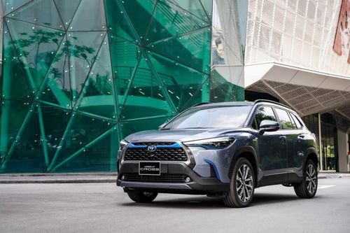 Doanh số xe Toyota Việt Nam tăng vọt trong tháng 4