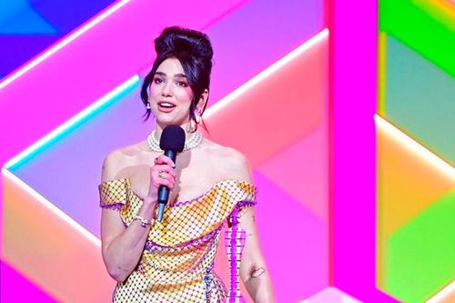 BRIT Awards 2021: Taylor Swift, Dua Lipa chiến thắng hạng mục quan trọng