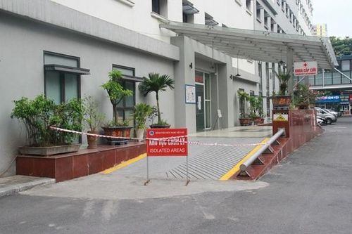 Phong tỏa Khoa Cấp cứu Bệnh viện Hữu Nghị Việt Xô vì cặp vợ chồng dương tính SARS-CoV-2