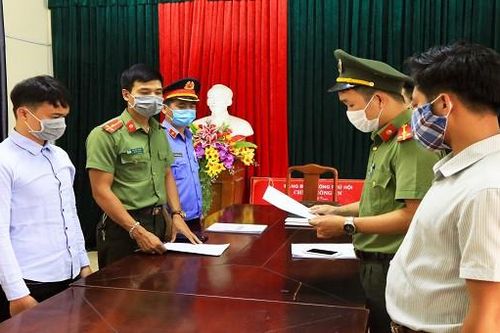 Khởi tố 2 đối tượng đưa người nhập cảnh trái phép