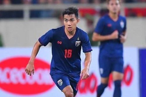 'Messi Thái' dính chấn thương, HLV Nishino lo ngay ngáy