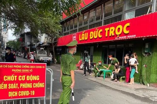 Hà Nội: 21 trường hợp không đeo khẩu trang bị phạt 35 triệu đồng