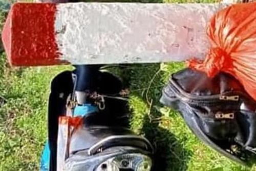 Điều khiển xe máy đâm cọc tiêu bên đường, hai thanh niên thương vong