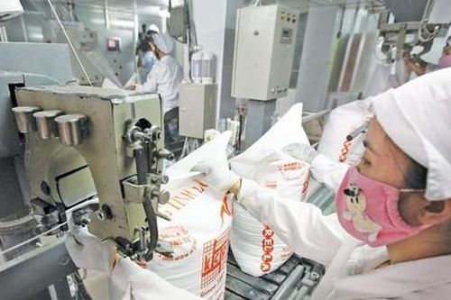 Đường ngoại ồ ạt vào Việt Nam 'bóp nghẹt' đường nội