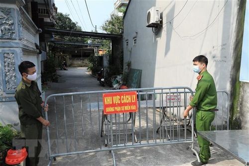 Dịch COVID-19: Thành phố Hà Nội nhân rộng mô hình cách ly 3 lớp