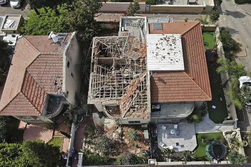 Đống đổ nát sau 'cơn mưa tên lửa' trong căng thẳng Israel-Palestine