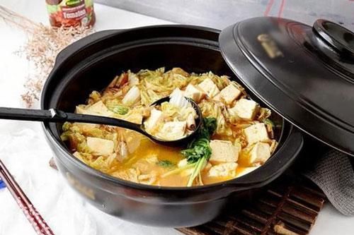 Đừng vứt bỏ phần đầu tôm, đem nấu với đậu phụ và cải thảo sẽ tạo nên món ăn ngon nhớ đời