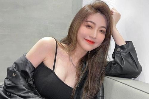Beauty blogger nổi tiếng nhờ vẻ ngoài xinh đẹp ở Đài Loan