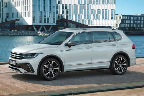 Volkswagen Tiguan Allspace 2022 ra mắt: Nhiều tùy chọn động cơ, thiết kế ấn tượng hơn
