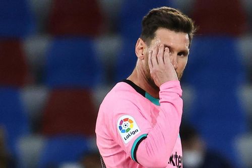 Messi ghi bàn, Barca vẫn tự bắn vào chân mình trong cuộc đua vô địch