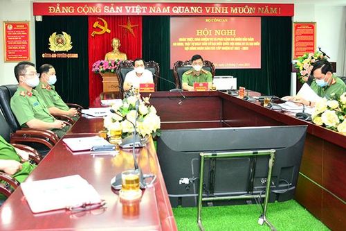 Ra quân đảm bảo an ninh trật tự bảo vệ bầu cử