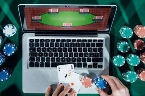 Quảng Bình: Triệt phá đường dây đánh bạc qua mạng