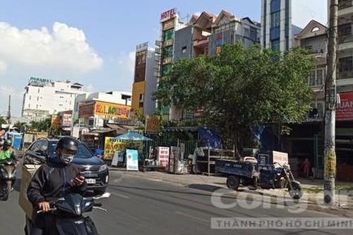 Thanh niên trộm xe ở Sài Gòn, rút dao chống trả vẫn không thoát