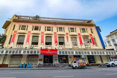 Cách ly y tế tạm thời tòa nhà 91 Đinh Tiên Hoàng, quận Hoàn Kiếm