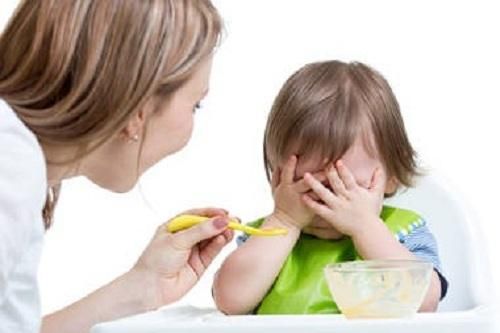 Có cần thiết phải bổ sung sản phẩm kích thích ăn ngon cho trẻ biếng ăn?