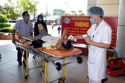 Chùm ảnh: Cơ sở y tế Nghệ An chống dịch