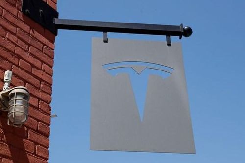 Tesla sẽ cải tiến công nghệ tự lái trong những tuần tới
