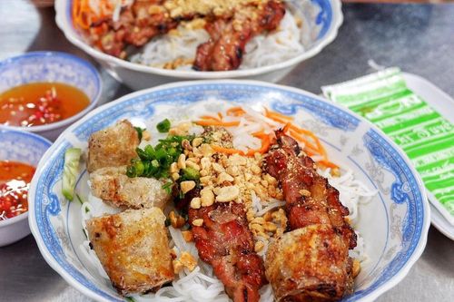 Ăn gì vào mùa nóng ở TP.HCM?