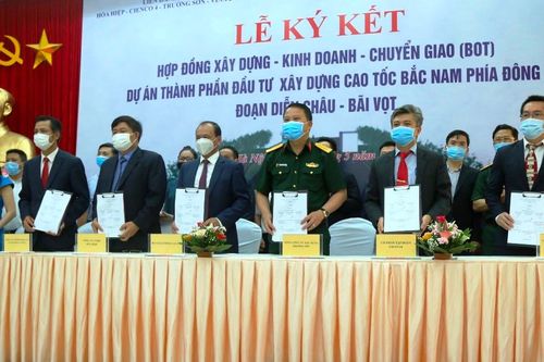 Dự án PPP thứ hai của cao tốc Bắc - Nam chính thức ký hợp đồng