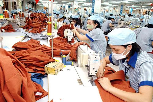 Đơn hàng trở lại, dệt may lo thiếu lao động