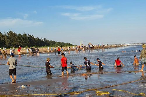 Tìm thấy thi thể của hai trong ba nữ sinh mất tích