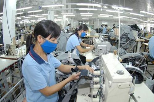 Doanh nghiệp Việt cạnh tranh trong thế yếu