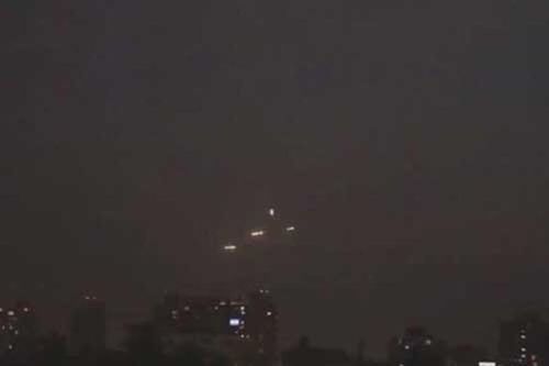 Hạm đội UFO bí ẩn 'đổ bộ' xuống thăm Chile
