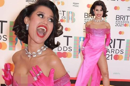 'Nóng mắt' loạt mỹ nhân mặc trang phục hở bạo tại thảm đỏ Brit Awards 2021