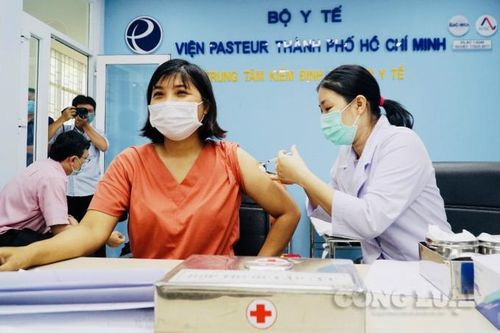 TP. HCM: Đã có 59.000 người được tiêm vaccine phòng covid-19