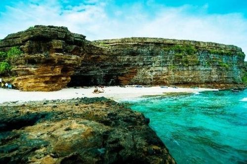 Quảng Ngãi: Về Lý Sơn khám phá núi lửa và san hô trong lòng đại dương