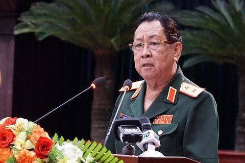 Chủ động đấu tranh với những thông tin sai trái, thù địch trên mạng xã hội
