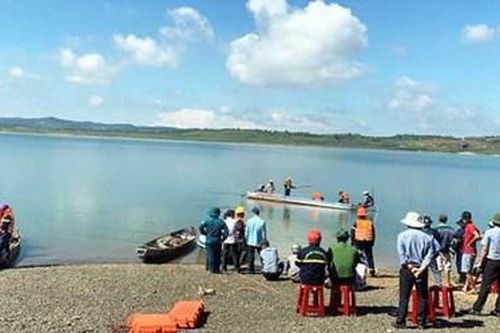 Hai nữ sinh lớp 7 đi tắm sông bị đuối nước thương tâm