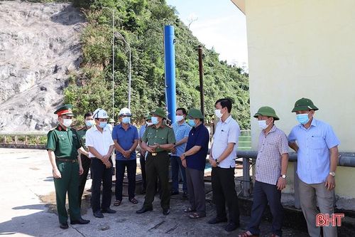 Hương Khê cần chủ động đôn đốc thực hiện phương châm '4 tại chỗ' trong phòng, chống thiên tai