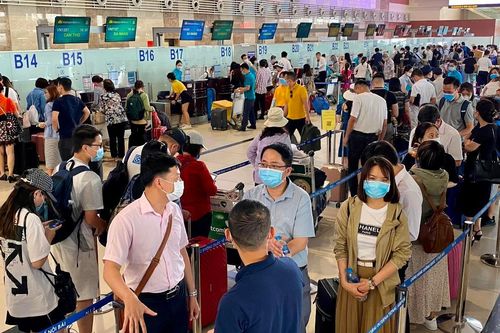 Bộ GTVT yêu cầu làm rõ việc hoàn phí dịch vụ sân bay với khách hủy vé