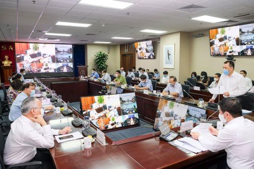 Bộ Công Thương họp khẩn về tăng cường chống dịch tại KCN, cơ sở kinh doanh
