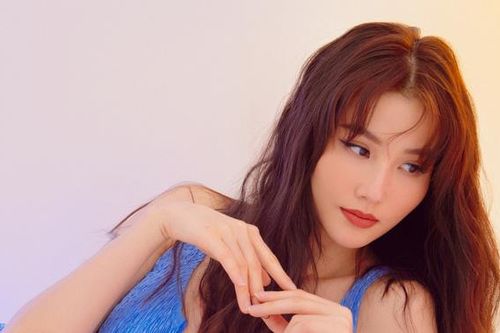 Diễm My 9x cá tính trong trang phục 'hở vừa đủ'