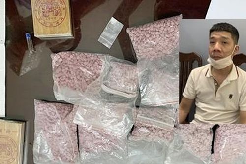 Kẻ trốn truy nã điều hành đường dây ma túy lớn